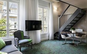Renaissance Paris Nobel Tour Eiffel 4*